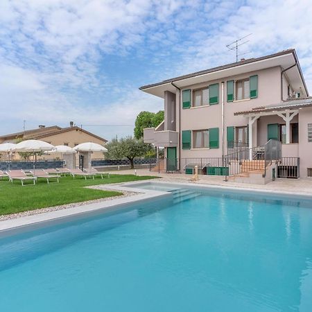 -Free Pool And Parking- Garda House Apartments Кастельнуово-дель-Гарда Екстер'єр фото