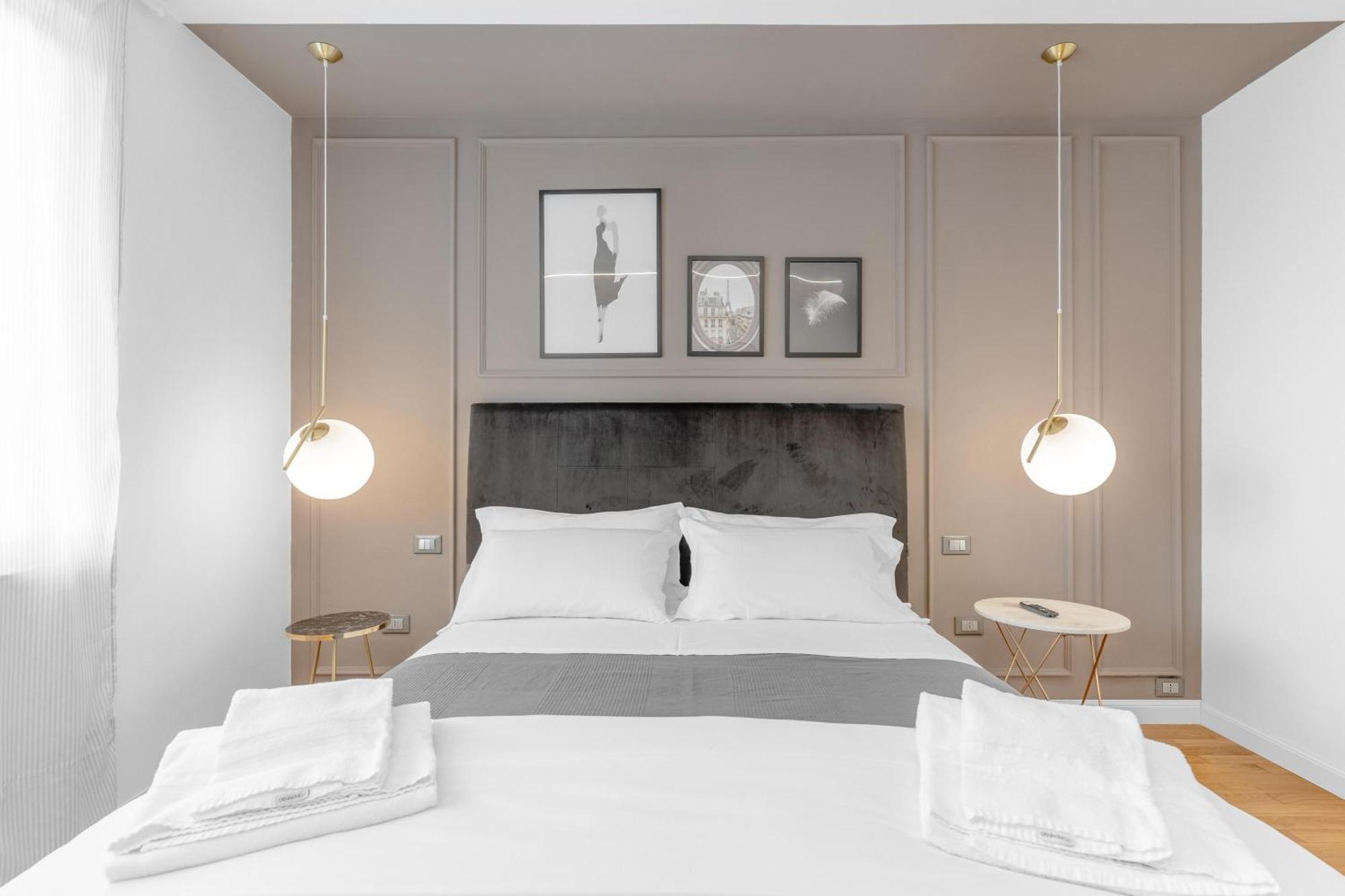 -Free Pool And Parking- Garda House Apartments Кастельнуово-дель-Гарда Екстер'єр фото
