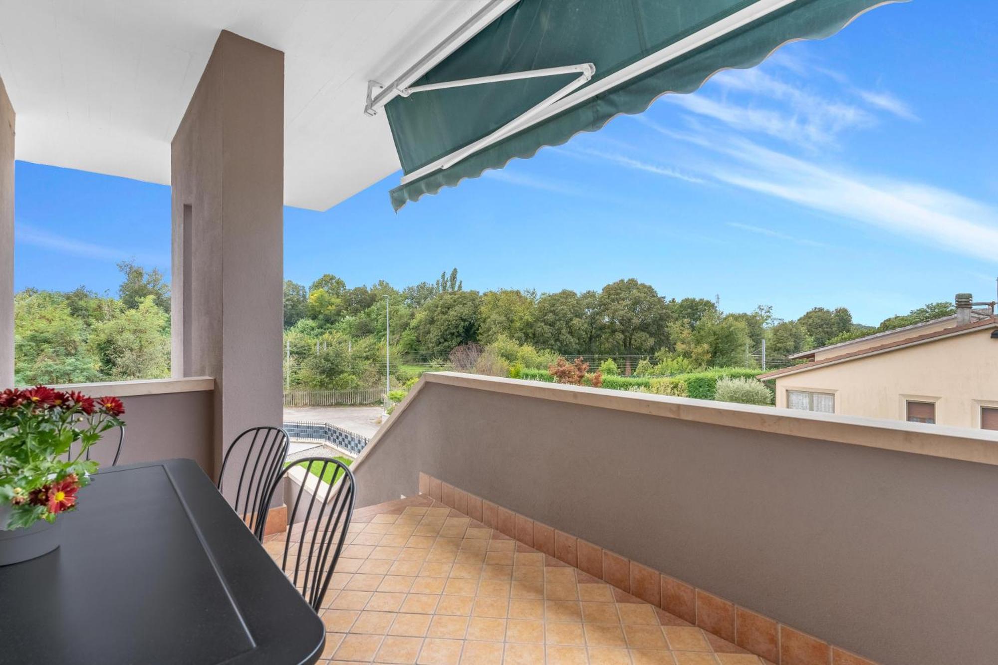 -Free Pool And Parking- Garda House Apartments Кастельнуово-дель-Гарда Екстер'єр фото
