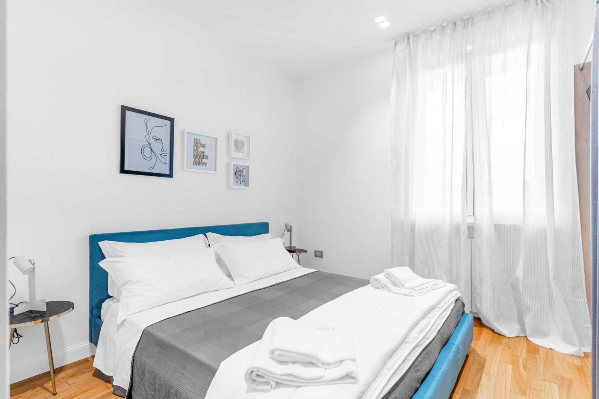 -Free Pool And Parking- Garda House Apartments Кастельнуово-дель-Гарда Екстер'єр фото